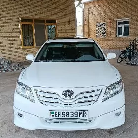 Toyota Camry 2010