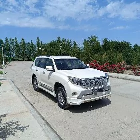 Toyota Land Cruiser Prado 2013