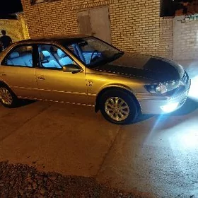 Toyota Camry 2000