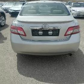 Toyota Camry 2011