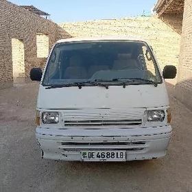 Toyota Hiace 1995