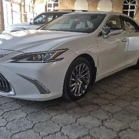 Lexus ES 350 2019
