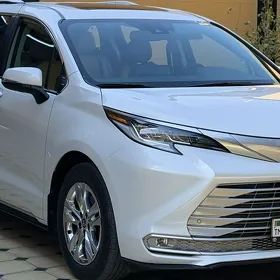 Toyota Sienna 2024