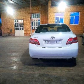 Toyota Camry 2010