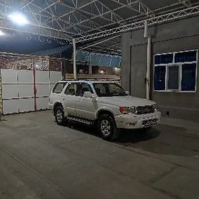 Toyota 4Runner 2000