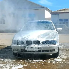 BMW E39 1999