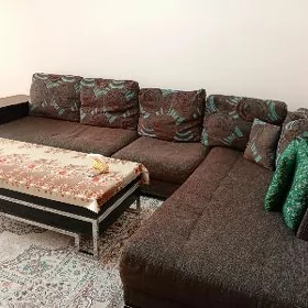 Диван