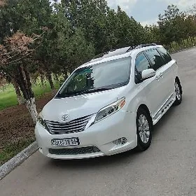 Toyota Sienna 2017