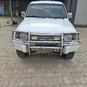 Mitsubishi Pajero 1994