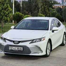 Toyota Camry 2022