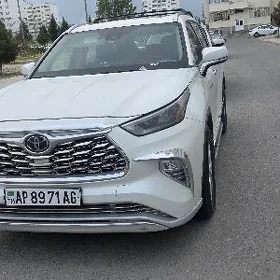 Toyota Highlander 2020