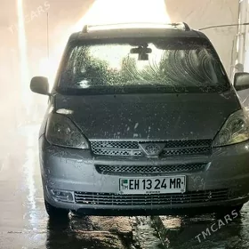 Toyota Sienna 2005