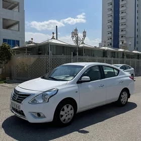 Nissan Sunny 2022