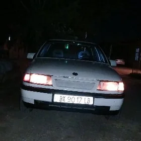 Opel Vectra 1989