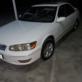Toyota Camry 2000