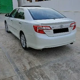 Toyota Camry 2013