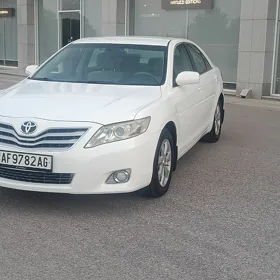 Toyota Camry 2010