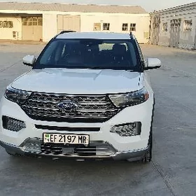 Ford Explorer 2021