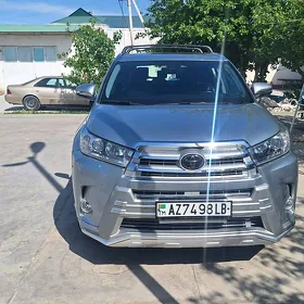 Toyota Highlander 2019