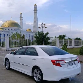Toyota Camry 2014