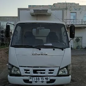Isuzu Forward 2009