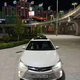 Toyota Camry 2016