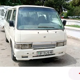 Nissan Urvan 1998
