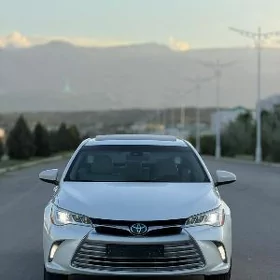 Toyota Camry 2016