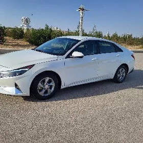 Hyundai Elantra 2021