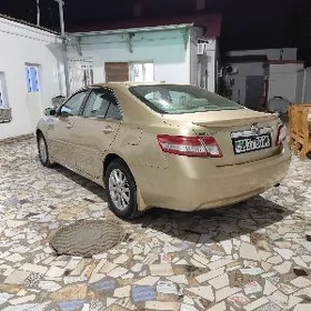 Toyota Camry 2011
