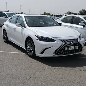 Lexus ES 350 2021