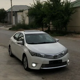 Toyota Corolla 2015