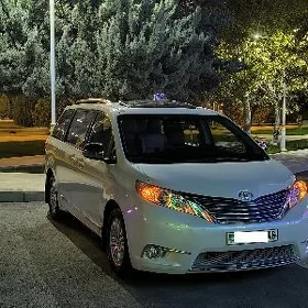 Toyota Sienna 2017