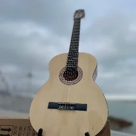 LAGUAT TAZE GITARA