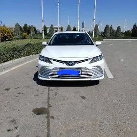 Toyota Camry 2022