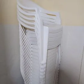 Plastik stul