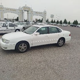 Toyota Avalon 1999