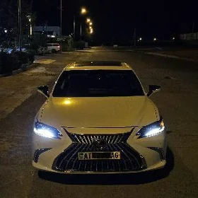 Lexus ES 350 2022