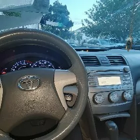 Toyota Camry 2011