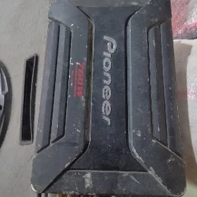 PIONEER uslitil 760 w 4 wyhod