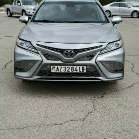 Toyota Camry 2020