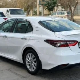 Toyota Camry 2022