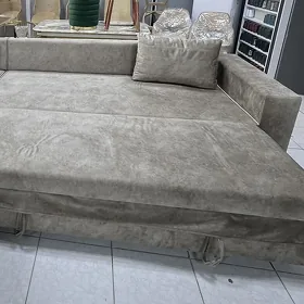 Diwan aşagy çykarylýar