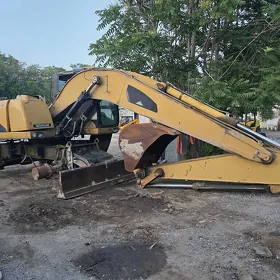 Caterpillar 320 Series 2012