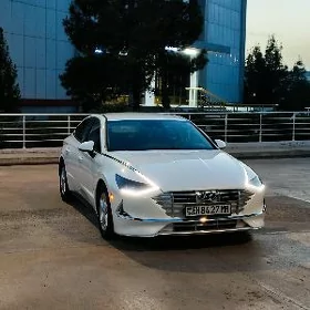 Hyundai Sonata 2022