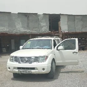 Nissan Pathfinder Armada 2005