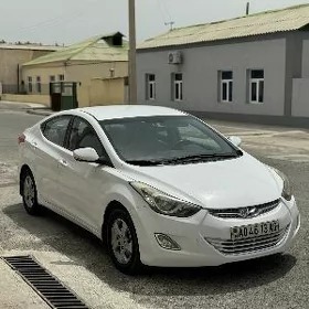 Hyundai Elantra 2012