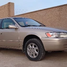 Toyota Camry 1999