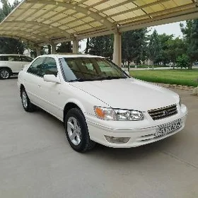 Toyota Camry 2000