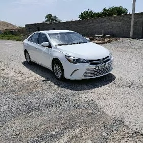 Toyota Camry 2016